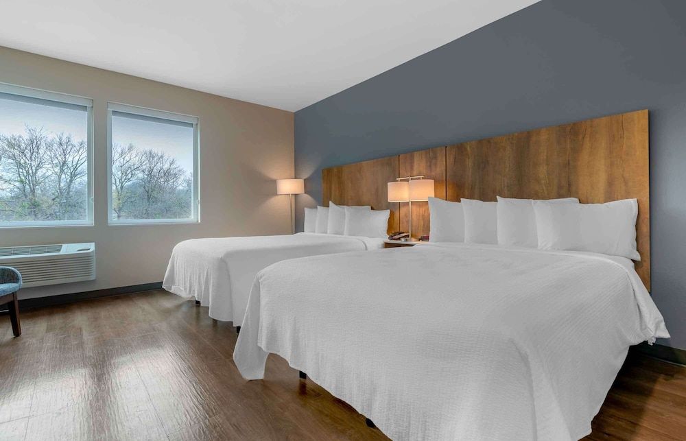 Standard Studio, 2 Queen Beds, Non Smoking, Refrigerator (Microwave)