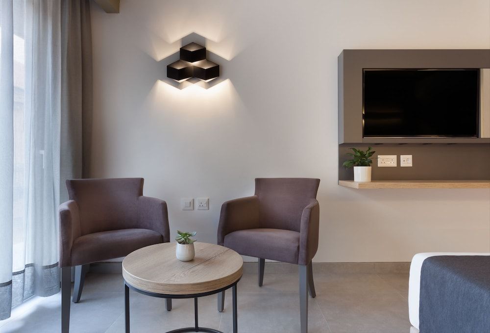 Azur Hotel by ST Hotels Deluxe Double or Twin Room 8