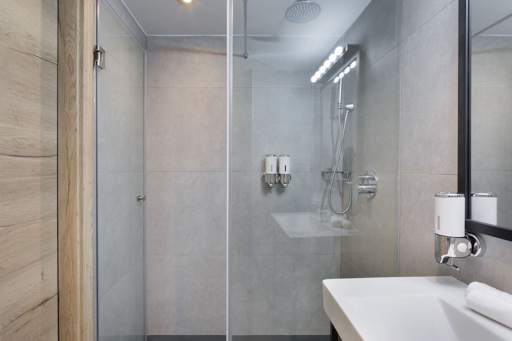 Azur Hotel by ST Hotels Standard Double or Twin Room 4