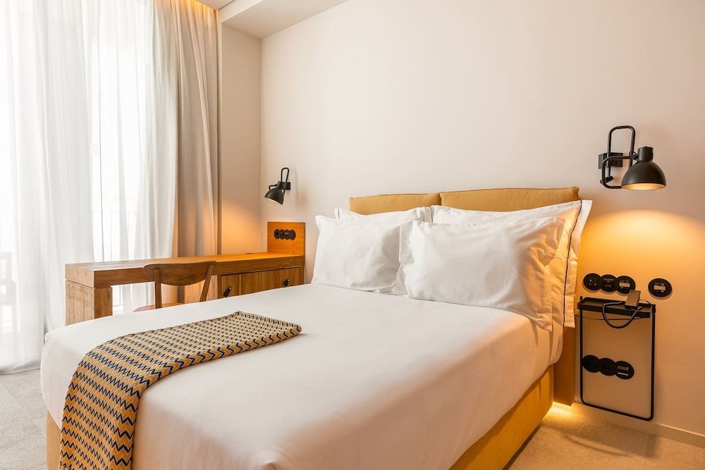 3HB Faro Standard Single Room 2