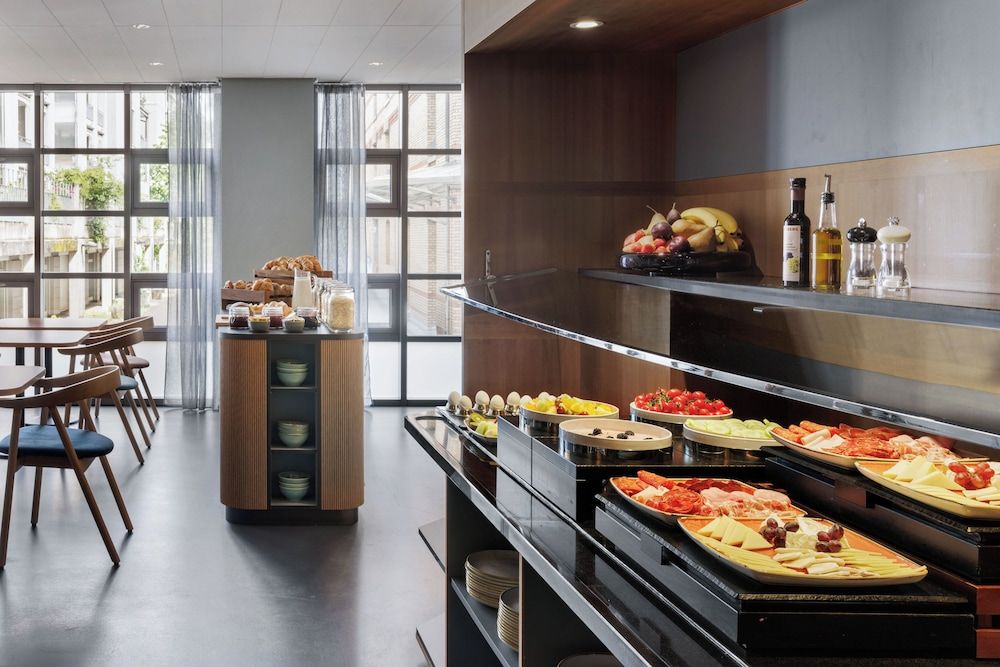 undefined Hotel La Pergola 7