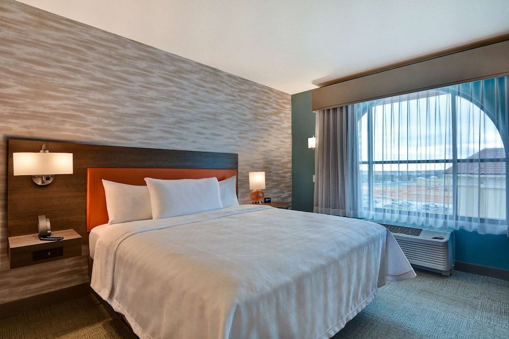 undefined Home2 Suites by Hilton Orlando at Flamingo Crossings 2