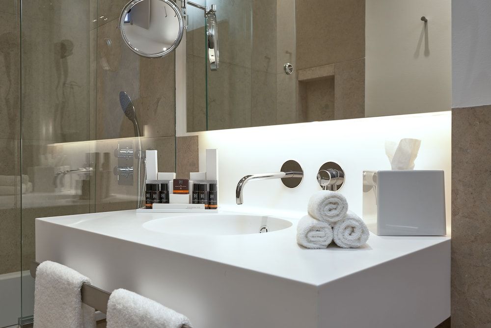 Hotel Kivir Adults Recommended, Historic City Center Deluxe Room