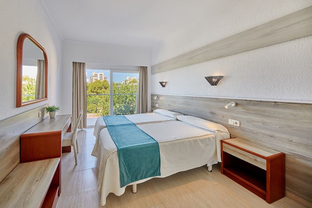 Apartment, 2 Bedrooms, Balcony