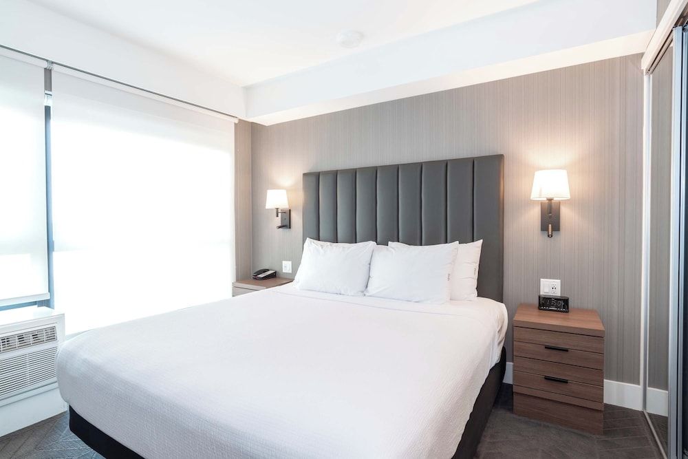 Sandman Signature Saskatoon South Hotel