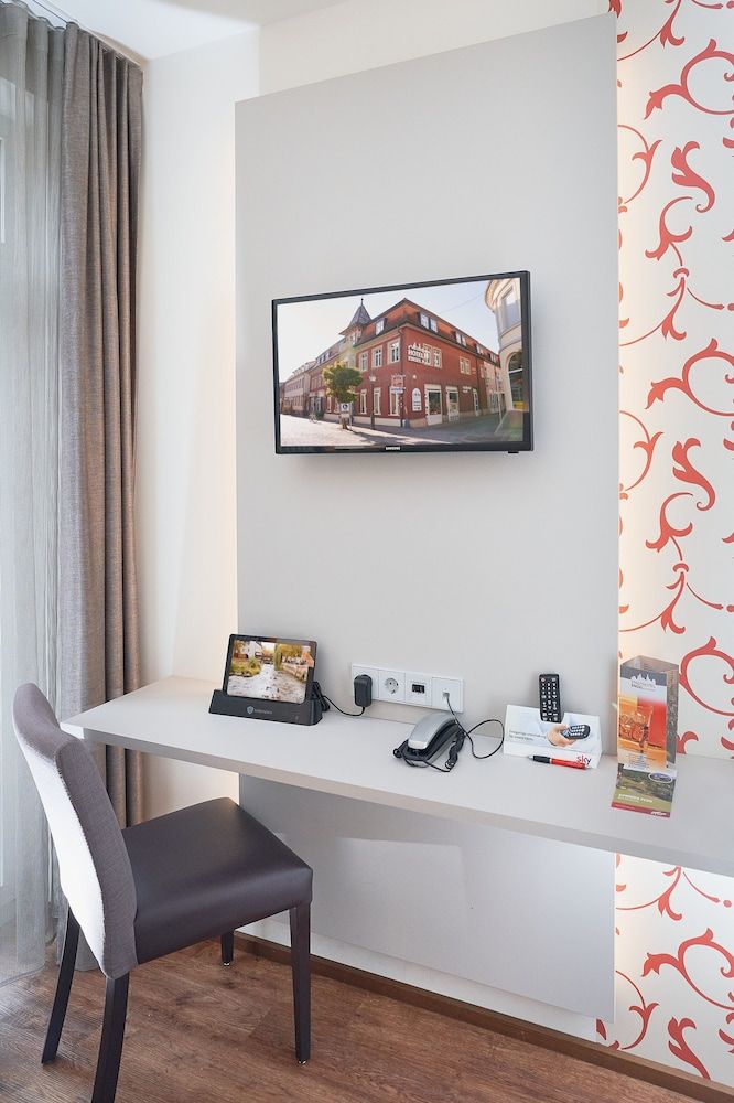 Stadthotel Engel Classic Single Room 11