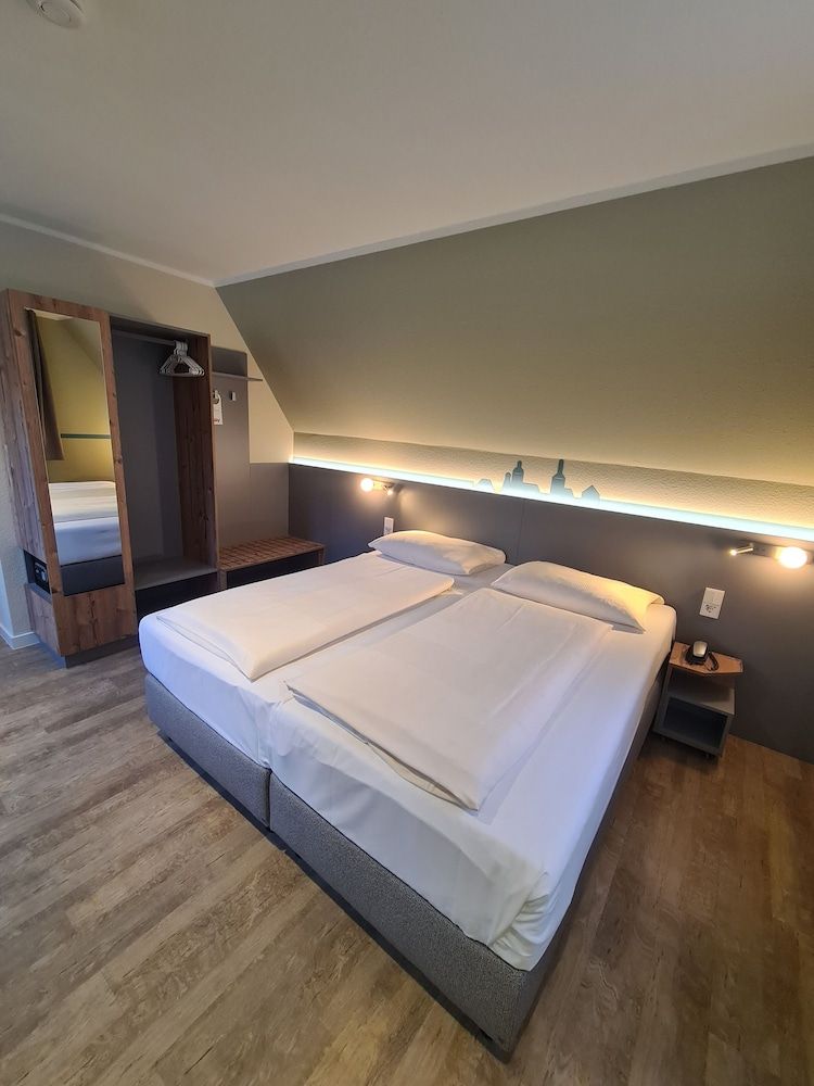 Double or Twin Room, Annex Building