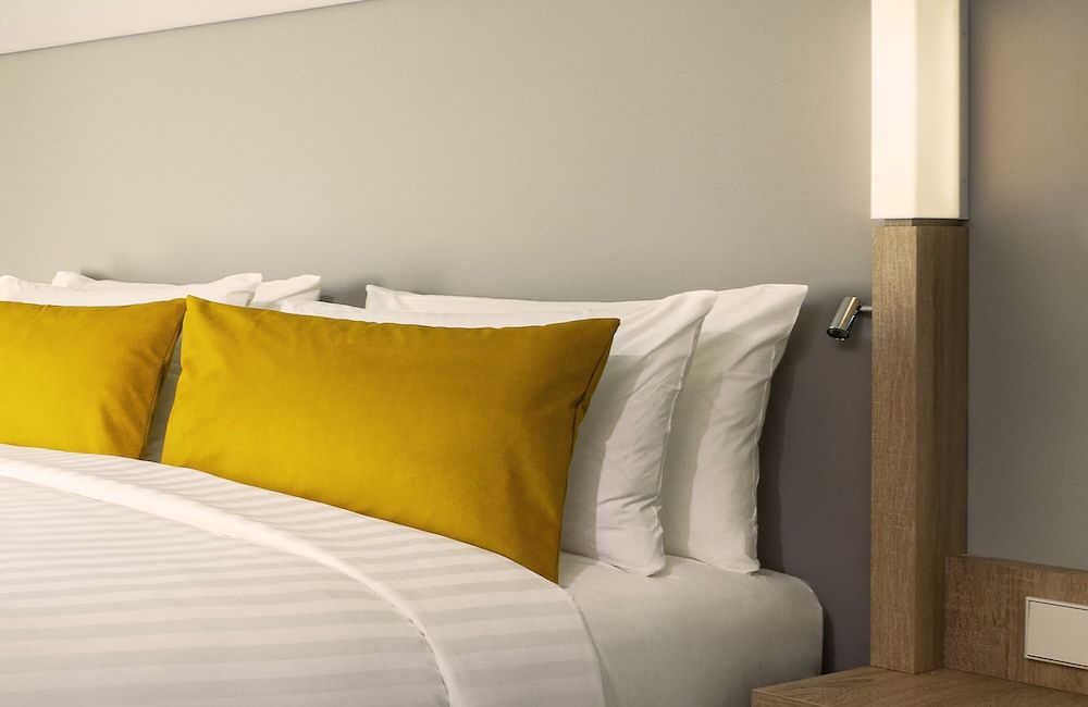 Courtyard by Marriott Paris Charles de Gaulle Central Airport Deluxe Room, 2 Twin Beds, Non Smoking 2