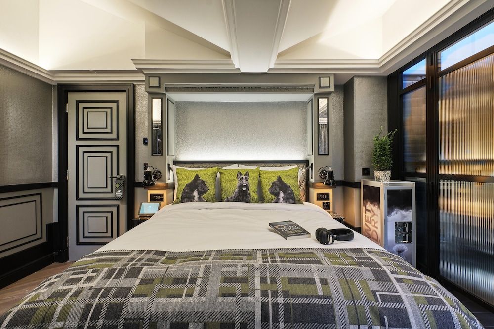 The Gyle - London St Pancras Feature Double with Balcony