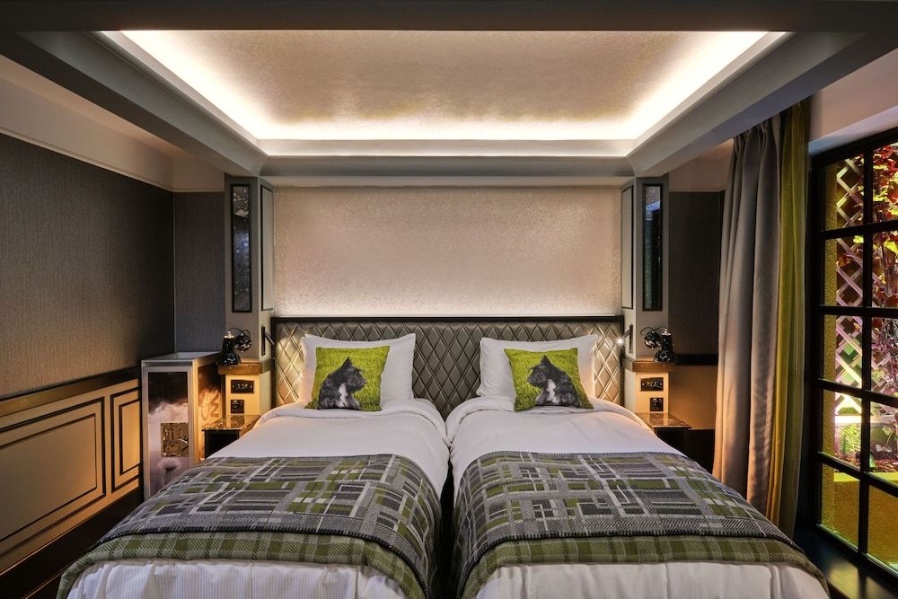 undefined The Gyle - London St Pancras 7