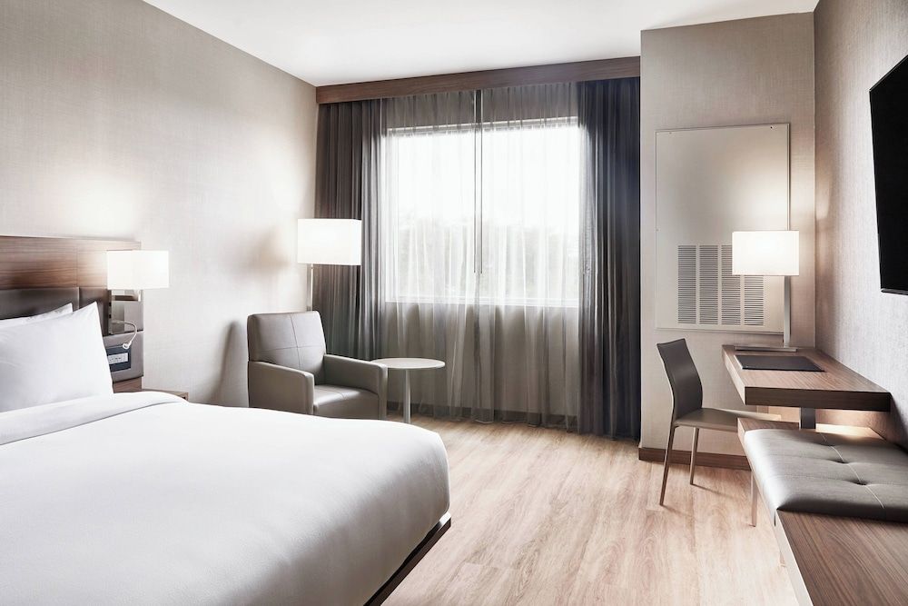 undefined AC Hotel by Marriott Miami Airport West/Doral 8