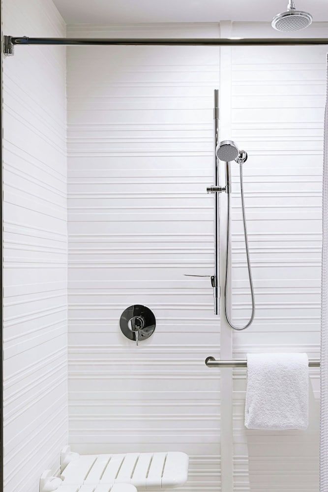 undefined AC Hotel by Marriott Miami Airport West/Doral 9