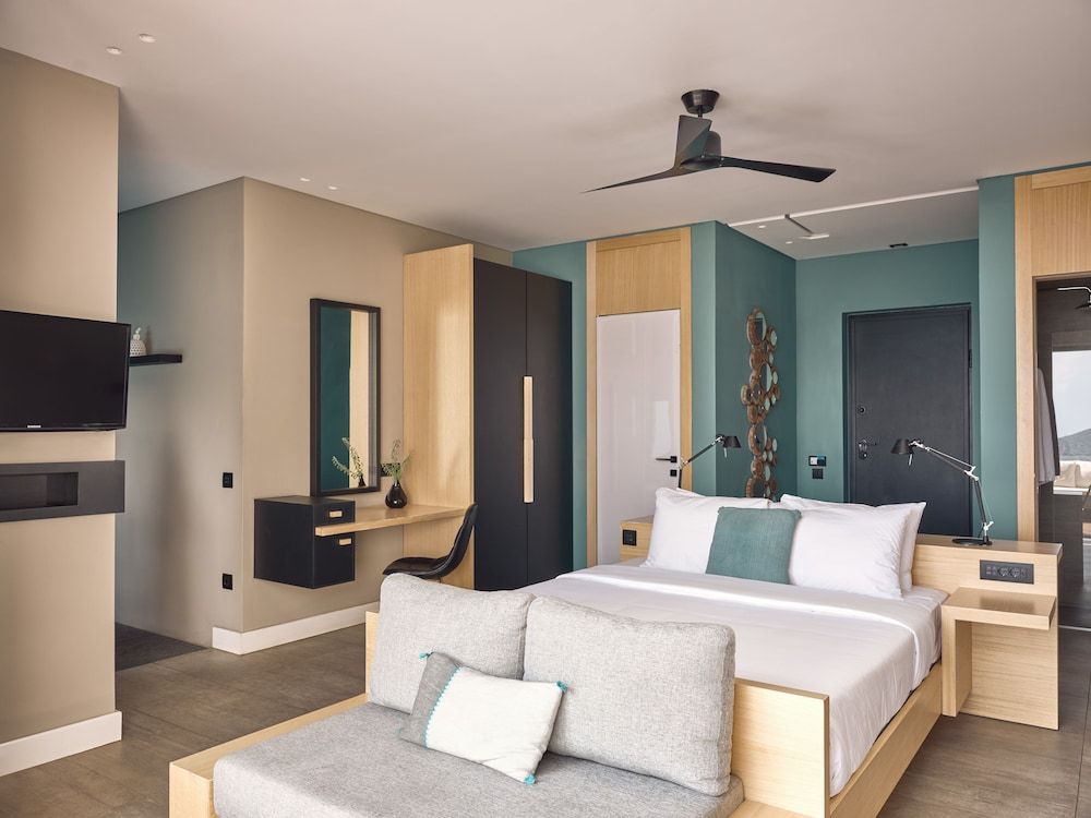 Junior Suite (Sapphire Zen Suite with private pool)