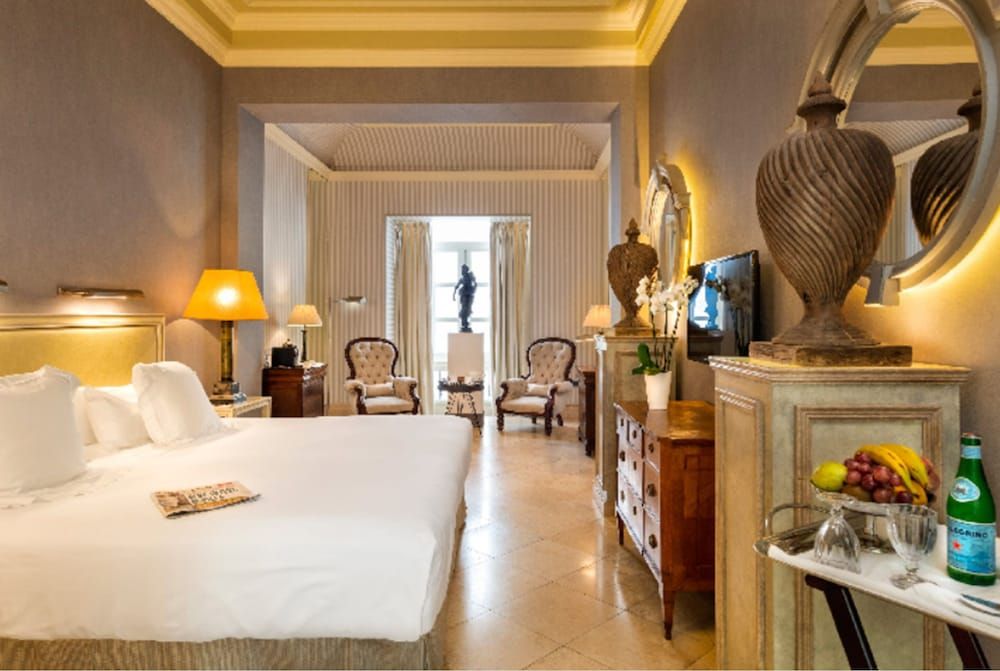 Hotel Boutique Casa del Poeta Sevilla Suite 3