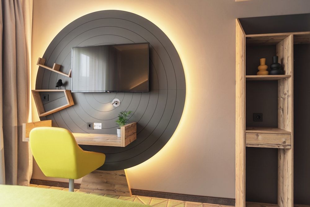 Holiday Inn – the niu, Mill Cologne Mülheim by IHG Standard Room, 1 Queen Bed 5