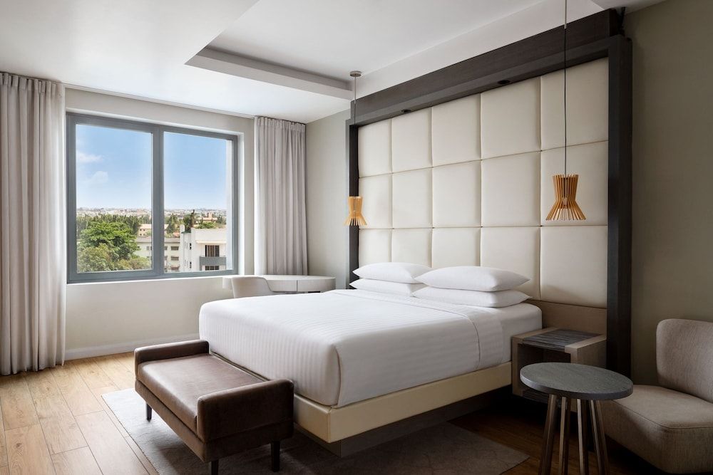 Junior Suite, 1 King Bed, Non Smoking