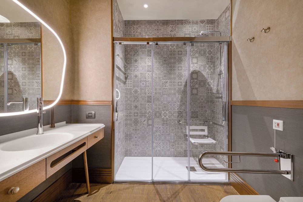 Palacio Santa Clara, Autograph Collection Deluxe Room, 1 King Bed, Non Smoking, Courtyard View 5