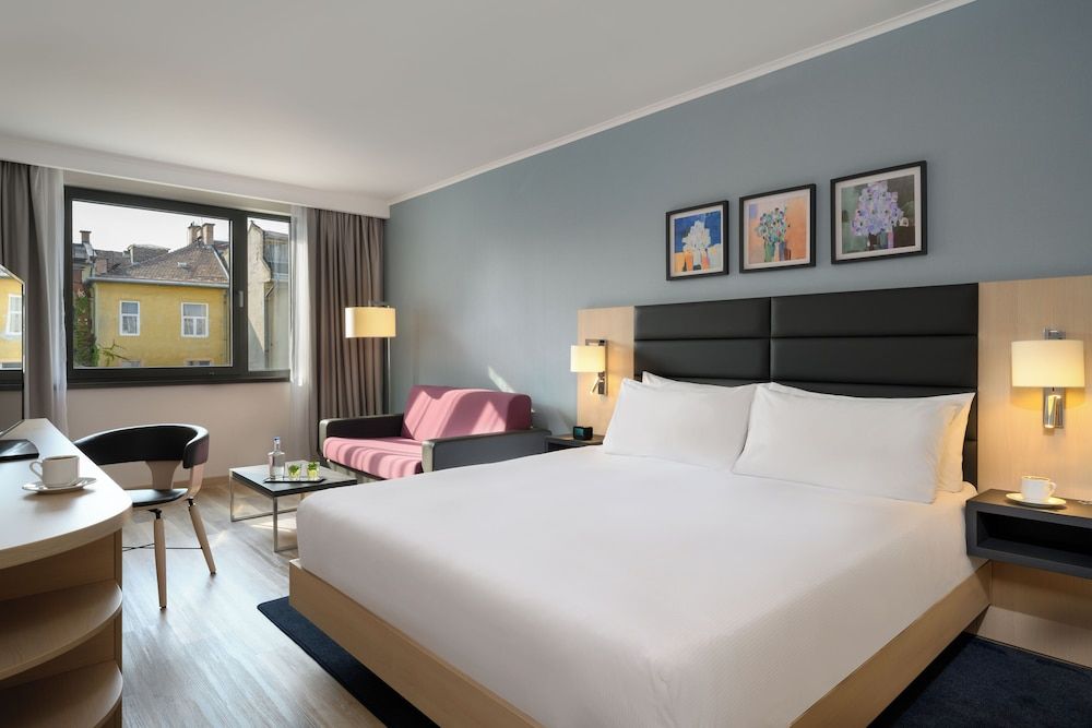 undefined Hilton Garden Inn Budapest City Centre 10