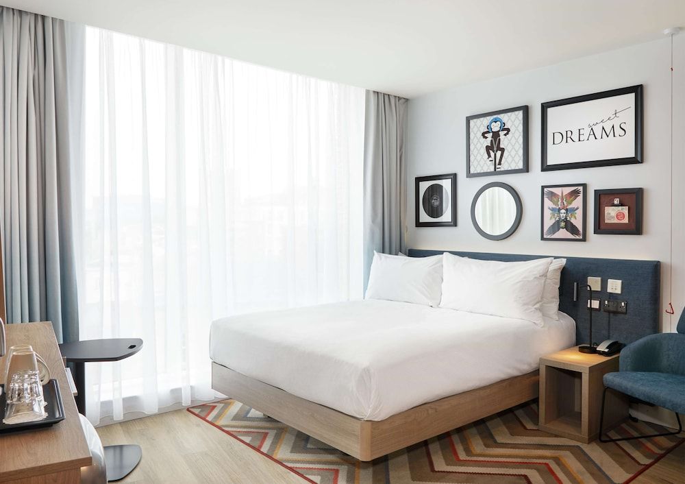 Room, 1 Queen Bed, City View