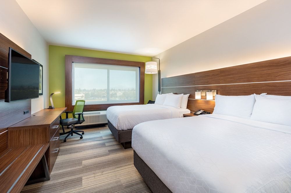 Room, 2 Queen Beds, Accessible, Non Smoking (Mobility)