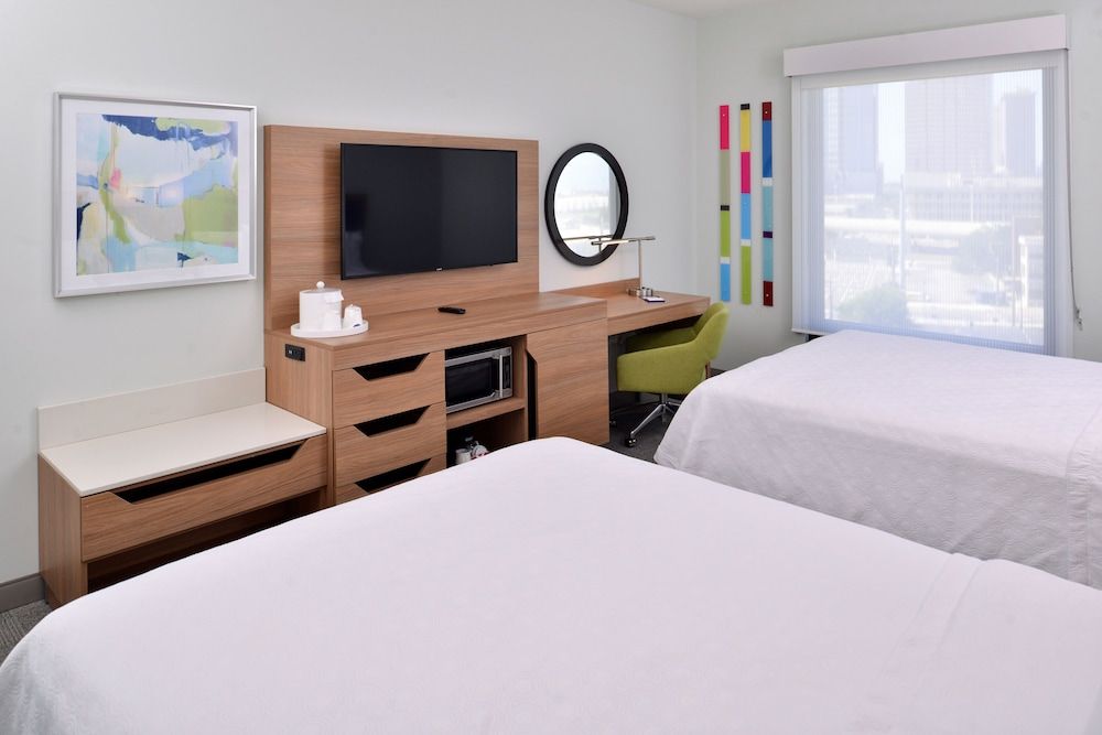 Room, 2 Queen Beds, Refrigerator & Microwave