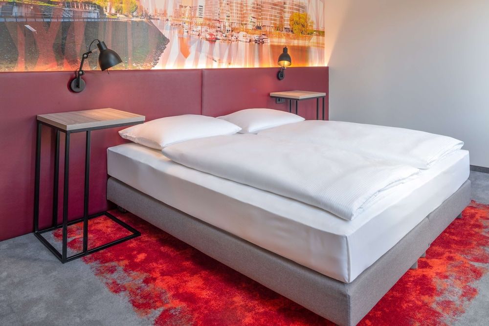 Campanile Frankfurt Offenbach Standard Room, 1 King Bed 4