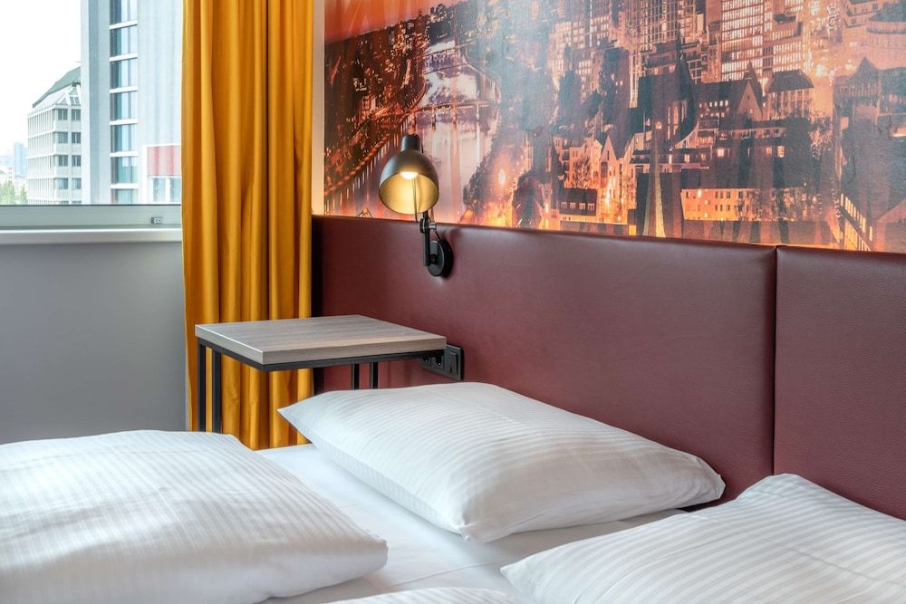 Campanile Frankfurt Offenbach Standard Room, 1 King Bed 2