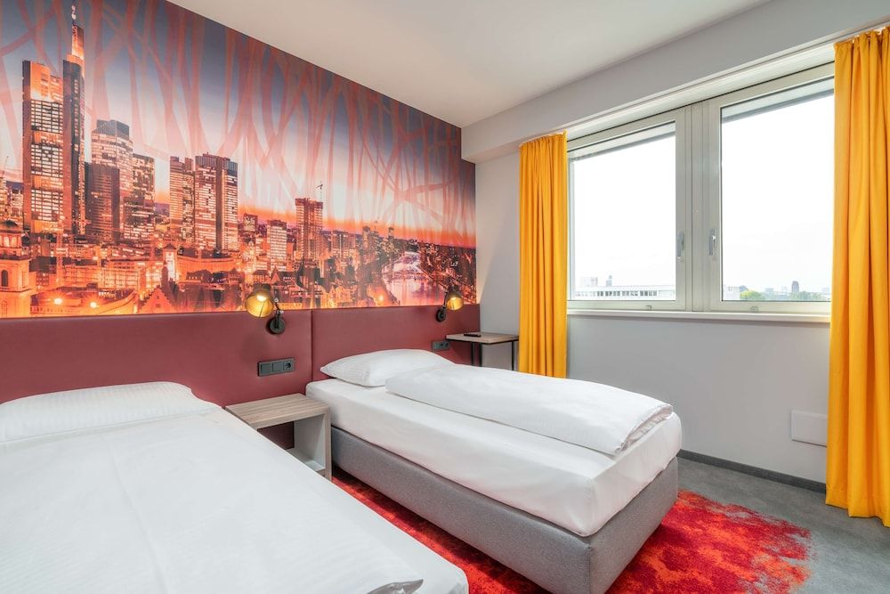 Campanile Frankfurt Offenbach Standard Room, 2 Twin Beds 3