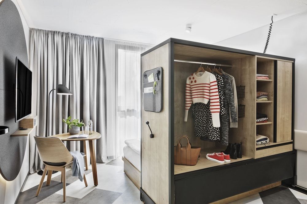 Stay KooooK Bern Wankdorf – Online Check In Studio 11