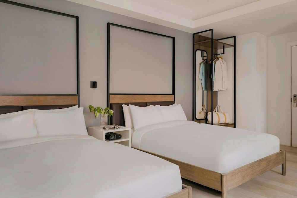 Superior Room, 1 King Bed