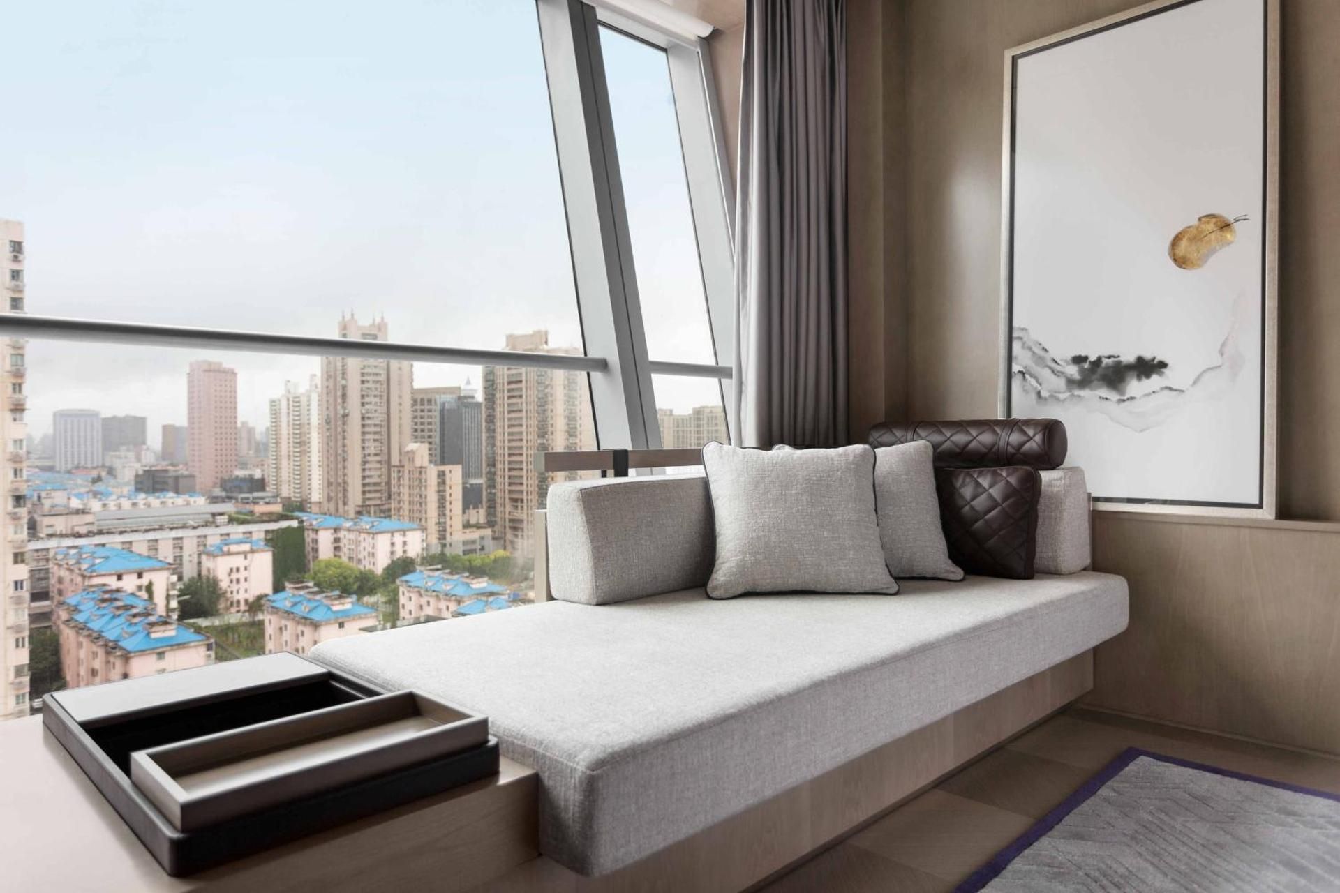 Guest room, 2 Double, City view