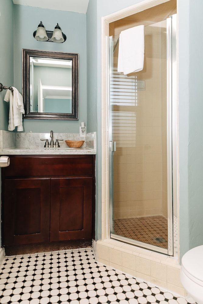 Laguna Cove Hotel Queen Room with Ocean View 12