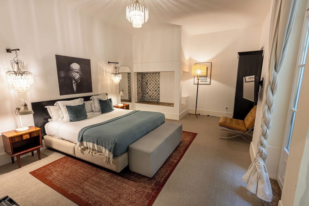 Le Consulat Budget Room 2