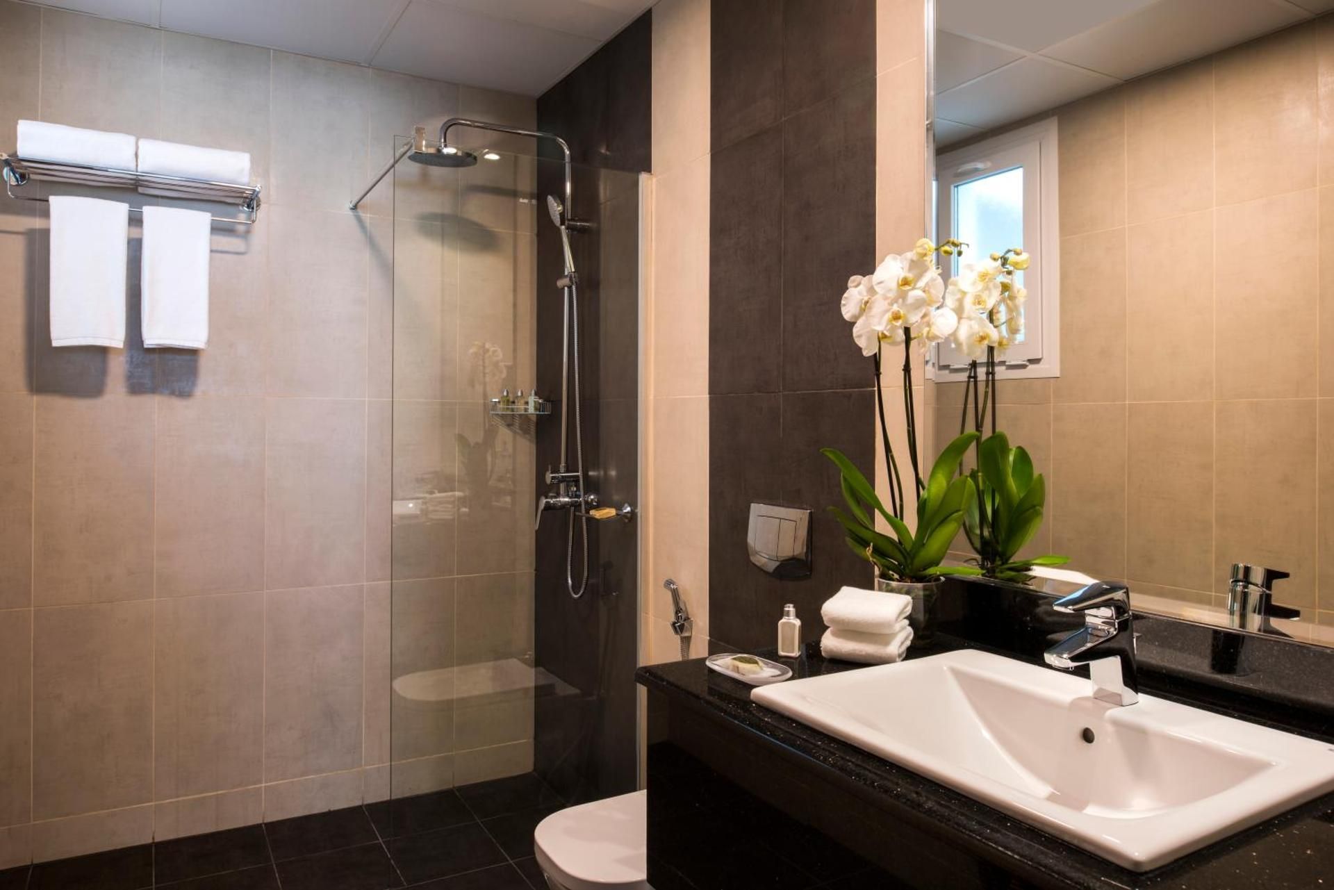 undefined Fraser Suites Muscat 3