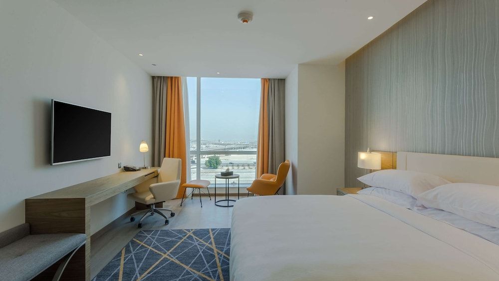 Clarion Hotel Jeddah Airport Standard Room, 1 King Bed 3