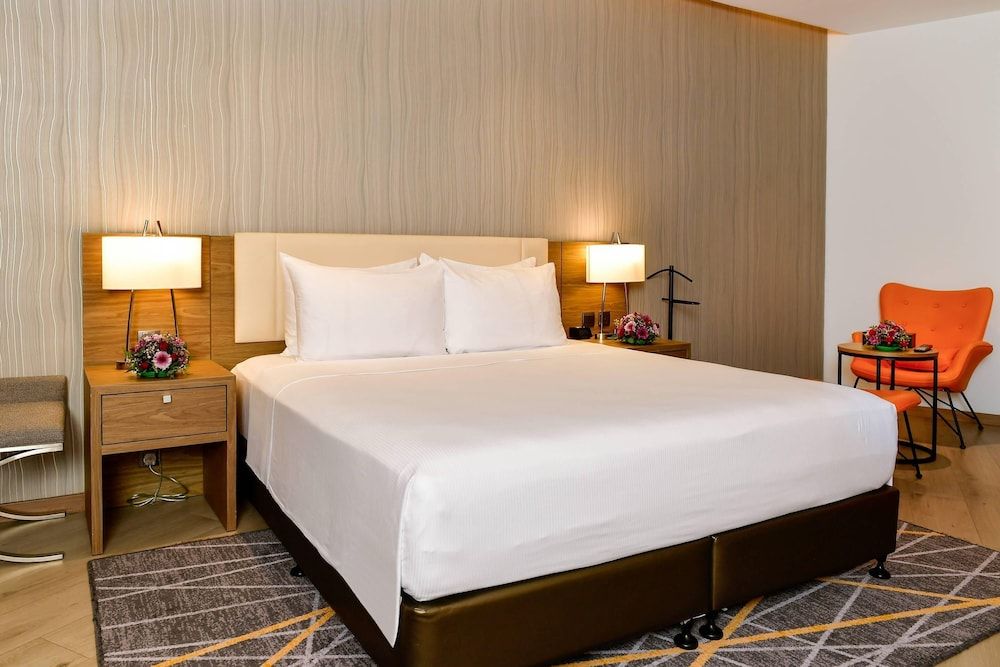 Clarion Hotel Jeddah Airport Standard Room, 1 King Bed 6