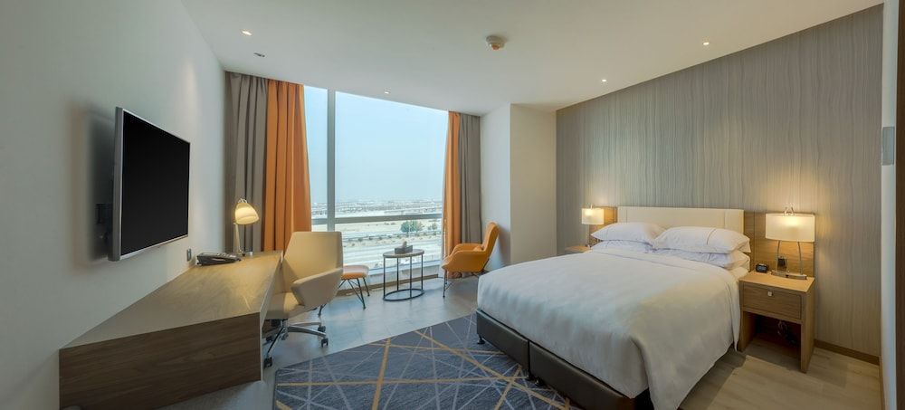 Clarion Hotel Jeddah Airport Standard Room, 1 King Bed 8