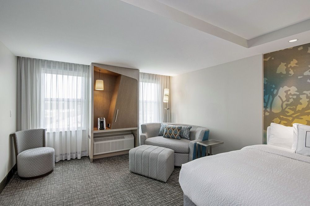 Room, Multiple Beds