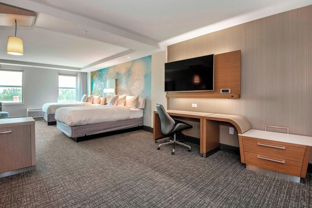 Suite, Multiple Beds
