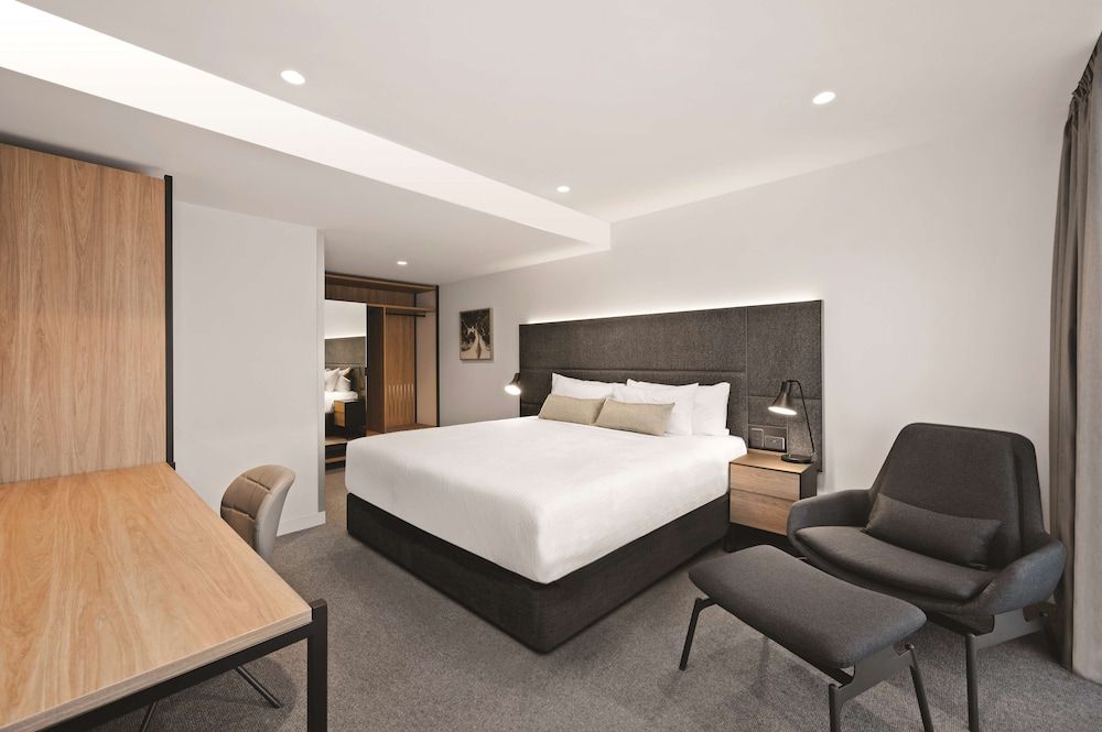 Vibe Hotel Melbourne Urban Room King