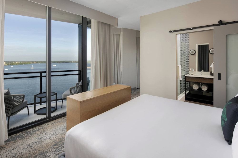 Junior Suite, 1 Bedroom, Non Smoking, City View