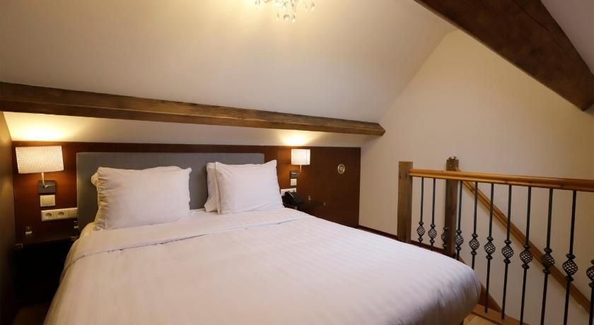 undefined Chasse Boutique Hotel 3