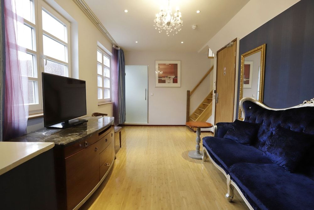 undefined Chasse Hotel 5