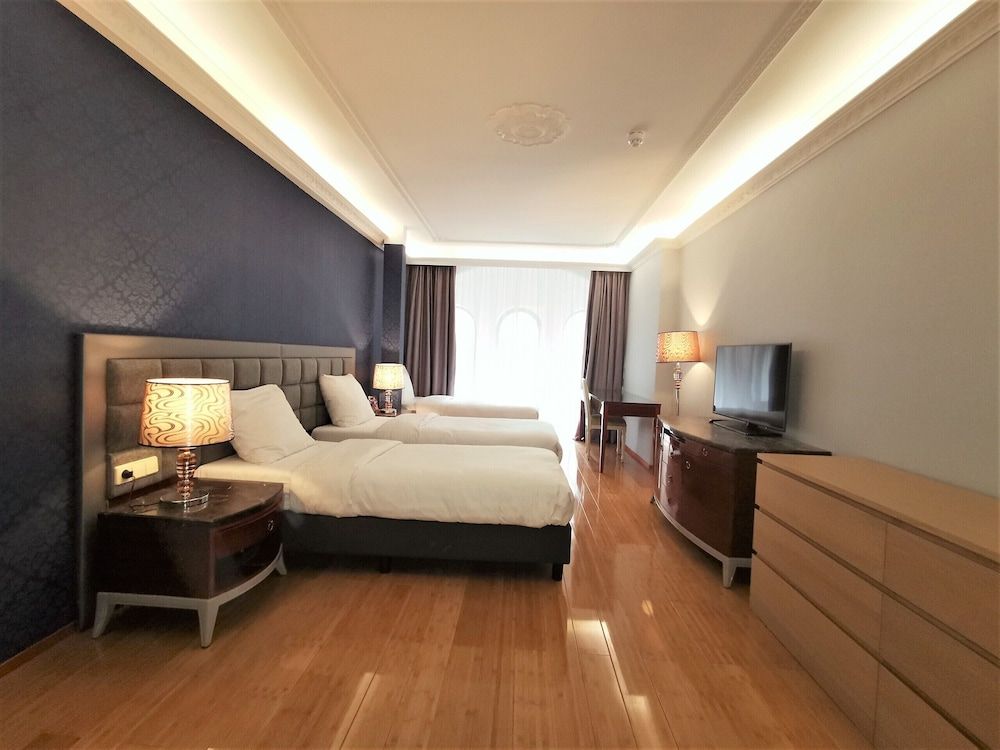 undefined Chasse Hotel 3