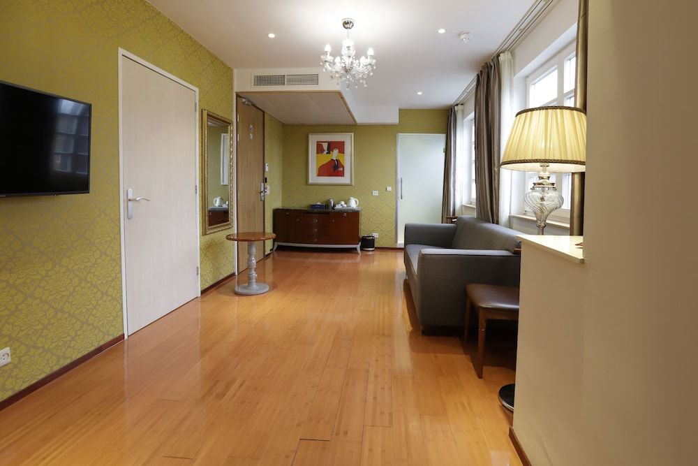 undefined Chasse Hotel