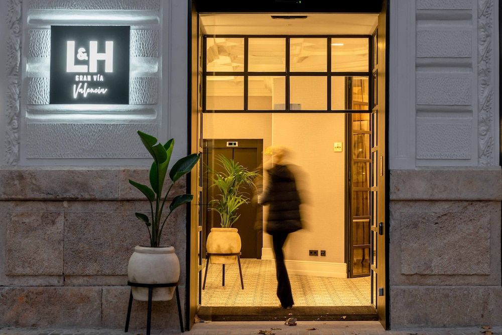 undefined L&H Gran Via Valencia 10