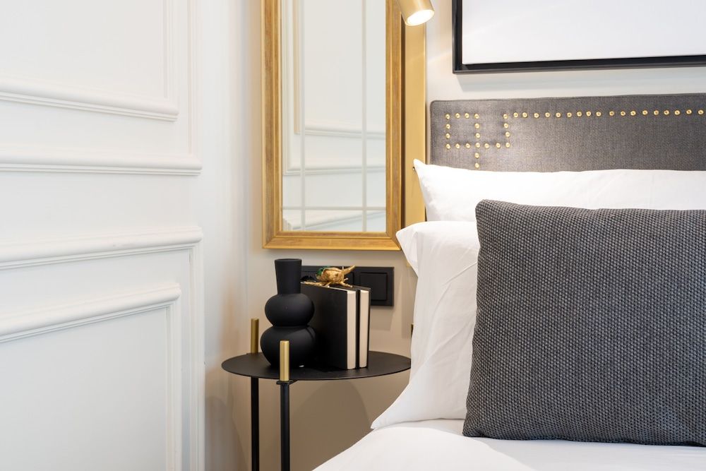 L&H Gran Via Valencia Superior Room 3