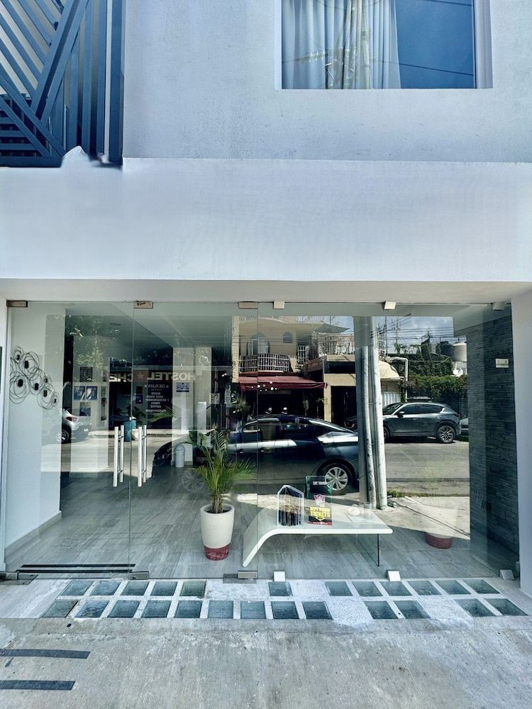 undefined Illusion Xpress (Attraction Hotel Deluxe) 2