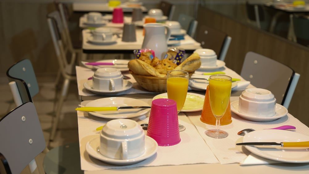 undefined Hôtel Des Arènes 10