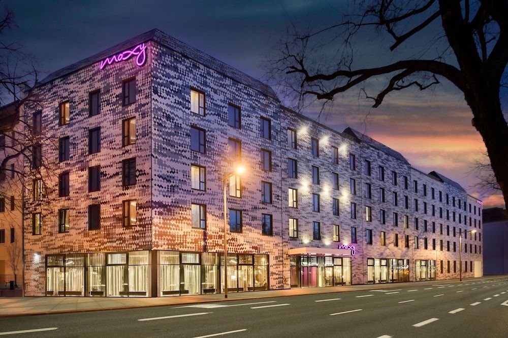 undefined Moxy Dresden Neustadt 4